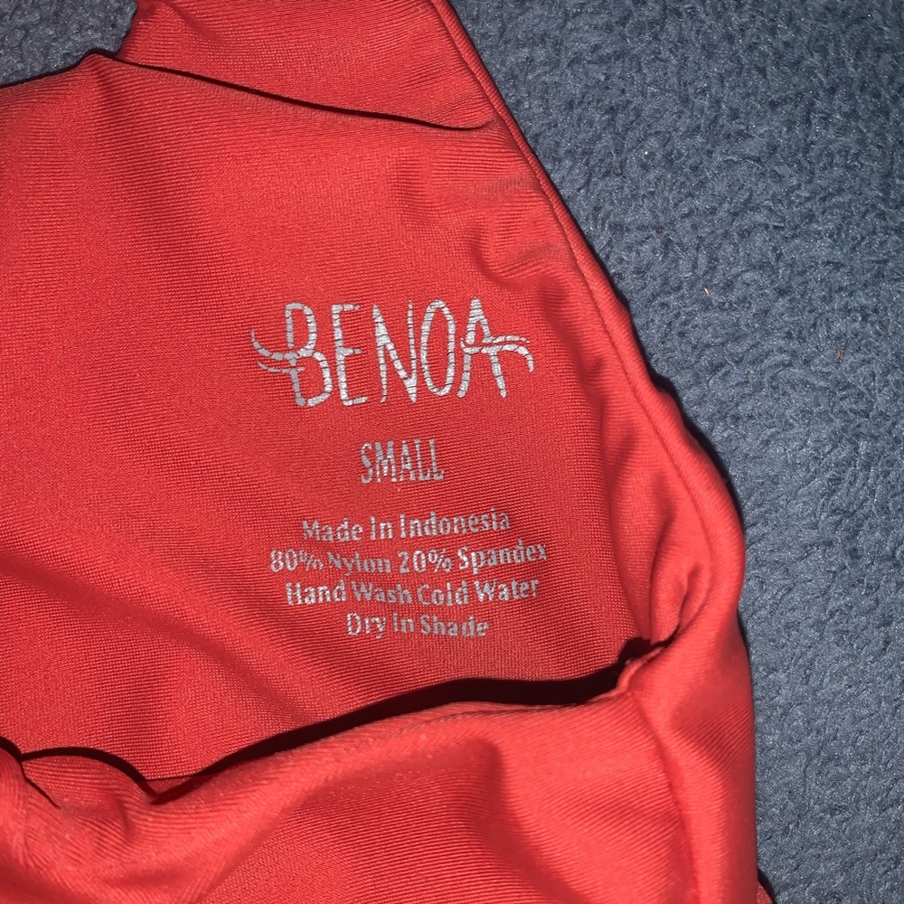 Benoa lehua top
